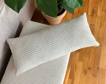 Corduroy cushion with an insert 60x25 cm