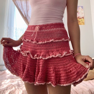Frilly skirt crochet pattern image 5