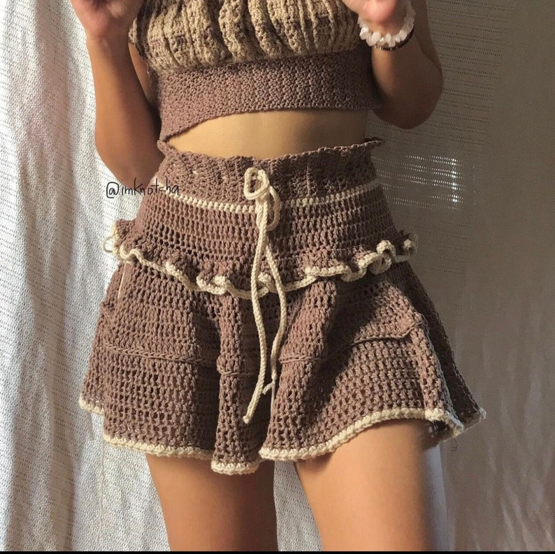 Frilly skirt crochet pattern image 10