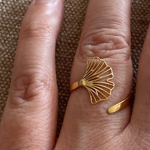 Gingko ring, stylized flower, adjustable, Art Nouveau style, original and refined, Mother's Day ring gift idea, fast delivery 2 days image 2