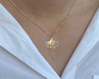 Pretty gingko biloba necklace gold or silver color stylized flower, adjustable, gift idea for women for Mother's Day, fast delivery