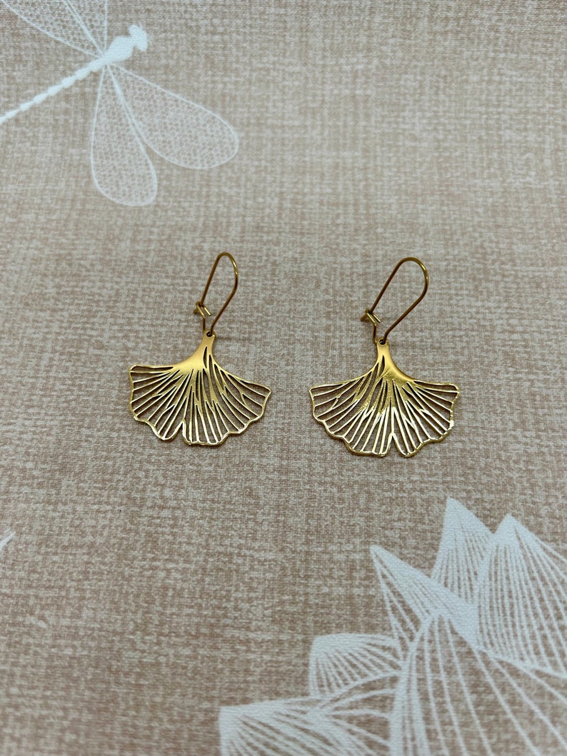 Golden gingko earrings, Art Nouveau style, stylized flower, beautiful quality gift idea for women, gift box included, fast shipping image 7