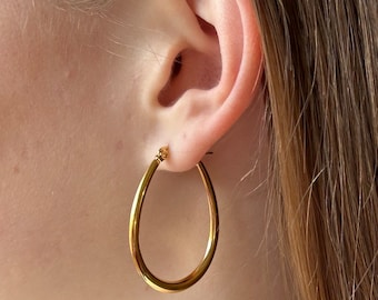 Long thin gold hoop earrings, gold-plated ovals, beautiful quality, made in France, huggie hoop, women's gift idea, fast shipping