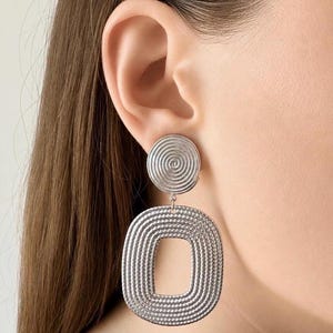 Silverörhängen med clips | Fransk design | Geometriska, eleganta, eleganta | För opiringade öron | Födelsedagspresentidé för kvinnor