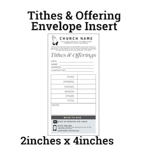 Może przedstawiać: Biała wkładka do koperty z dziesięciną i ofiarą z czarnym tekstem. Wkładka zawiera sekcje na dziesięciny, ofiary, zobowiązania i inne datki. Ma wymiary 5 cm na 10 cm.