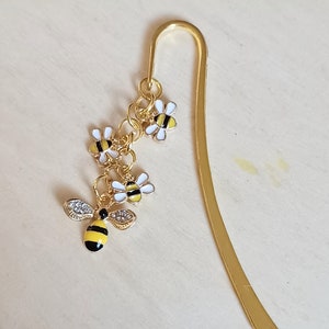 Bee bookmark, handmade bookmark, dangle bookmark, style 2