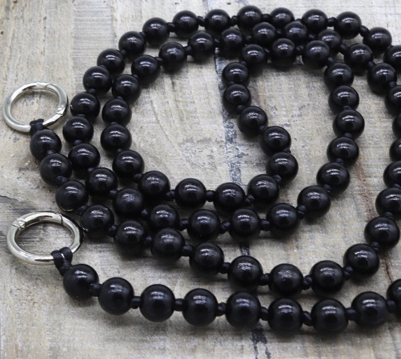 Lange Handykette, schwarze Holzperlen in 12 mm, geknotet ,versilberte oder vergoldete Karabiner, Längenauswahl Bild 7