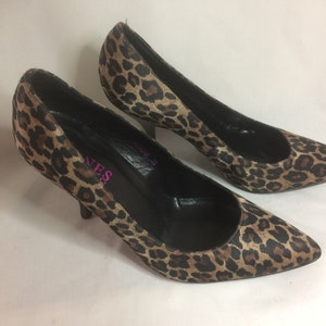 1950s style leopard print shoes