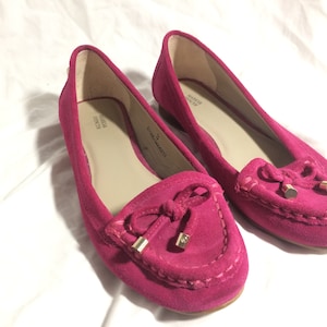 1950s style Ladies pink loafer shoes