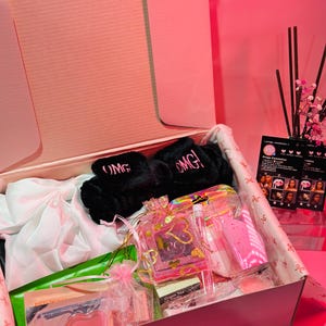 セルフケア ボックス| 母の日ギフト セット| 親友へのギフト| 感謝のギフト| ビューティー ハンパー| セルフケア キット| パンプル ハンパー| 彼女へのギフト|