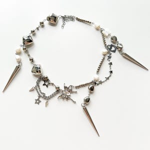 Y2K Silver Statement Necklace: Chunky Chain, Freshwater Pearls
