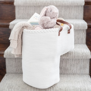 Kosz na schody na wykładzinę i schody drewniane - prezent na baby shower - kosz na sznurki - stopnie do przechowywania prania, zabawek, półek do pokoju dziecięcego, dekoracji