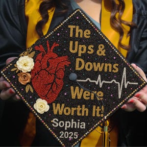 Personalisierte Krankenschwester Graduation Cap Topper, Nursing Grad Cap Topper, Die Höhen und Tiefen waren es wert Abschlusskappe 2025 Abschluss