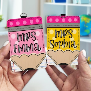 Porte-cartes d'identité en cuir pour enseignant avec prénom personnalisé, Accessoires de tour de cou pour enseignant personnalisés, Cadeau de rentrée pour enseignant, Cadeau de fournitures scolaires pour enseignant