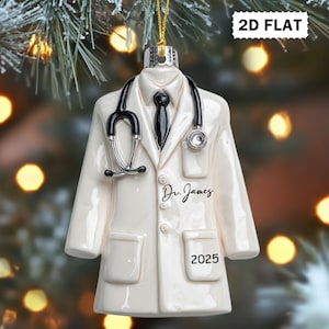 2D PLATTE gepersonaliseerde witte jas acrylornament, aangepaste doktersjas kerstornament, afstudeercadeau medische school, cadeau verpleegkundige