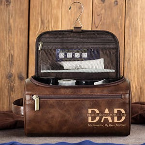 Trousse de toilette personnalisée en cuir avec prénoms pour papa et enfants, cadeau pour la fête des pères, cadeau de trousse de toilette pour papa, meilleure trousse de toilette pour papa de tous les temps