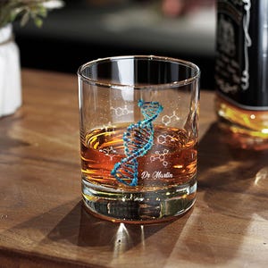 Personalized DNA Whisky Glass, Biology Science Gift For Doctor Physician, Microbiology, Biomedical, Pre-med, Chemistry Gift