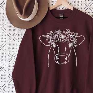 Floral Cow Sweatshirt, Cow Crewneck, Farm Girl, Country Sweatshirt, Oversized Western Crewneck, Cow Lover Gift, Gift for Farmer, Trendy Cow