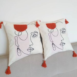 Hand Tufted Punch Needle Pillow-Letter pillow, Female Face One Line Art pillow-Natural color nappe-Pillow Cases, Pillow Shell, Arredamento chic,