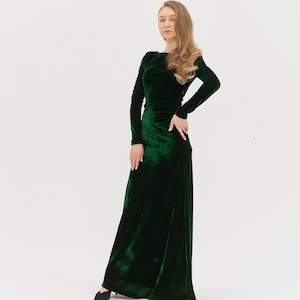 aligne green bow dress Dark Green Long A-line Satin Front Slit Open Back Prom Dress With Bow main image 1