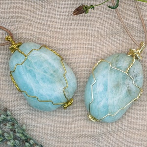 Aquamarine Healing Stone Necklace, Gemstone Pendant, Minimalist Handmade, March Birthstone