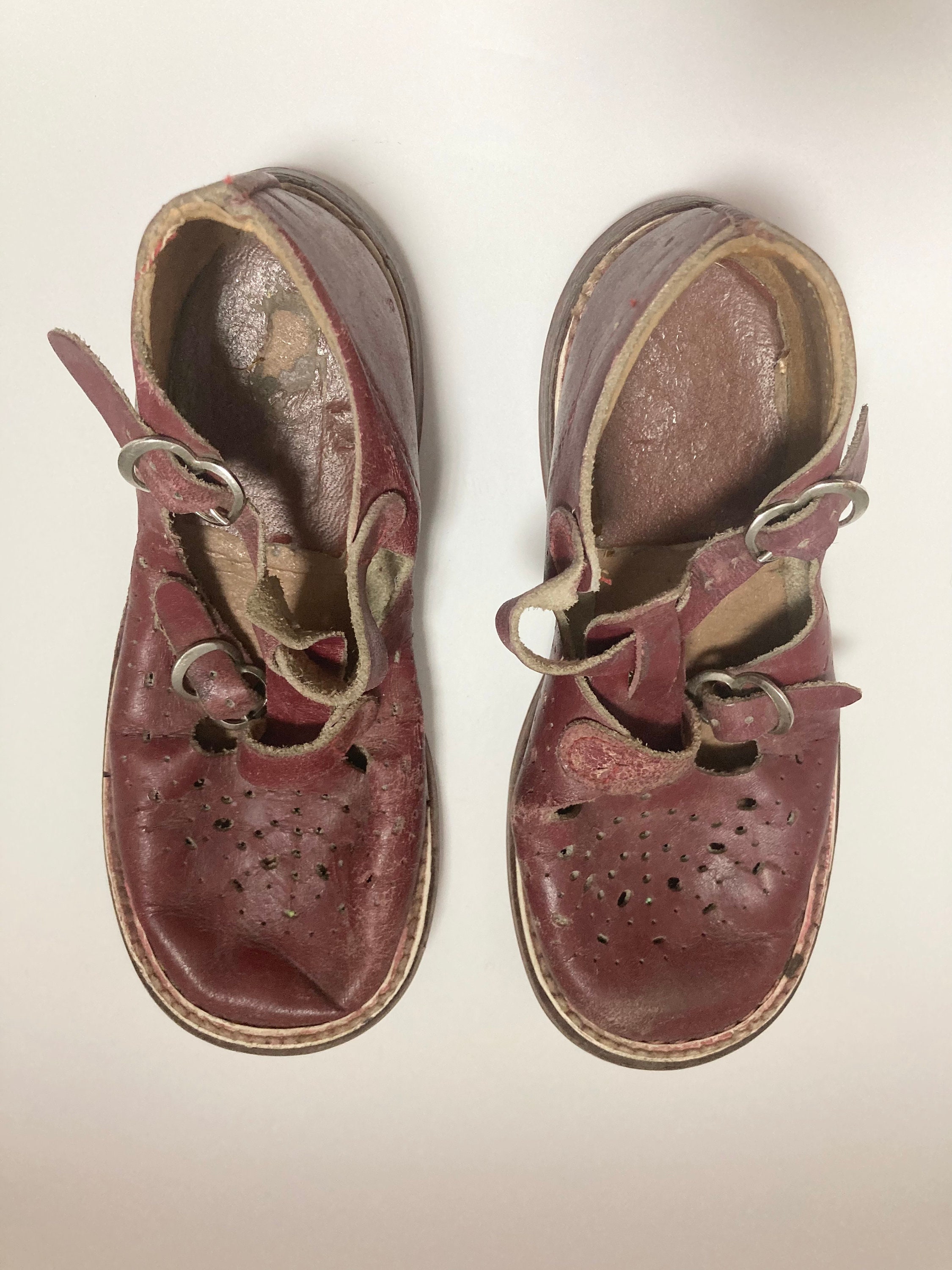 Vintage childrens red/maroon bear foot air flex shoes Schoenen Meisjesschoenen Mary Janes 