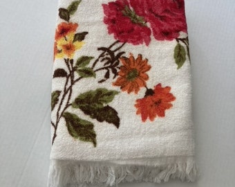 2 Vintage Wamsutta Heritage Mustard Yellow With White Ribbon With Floral  Design Hand Towels 