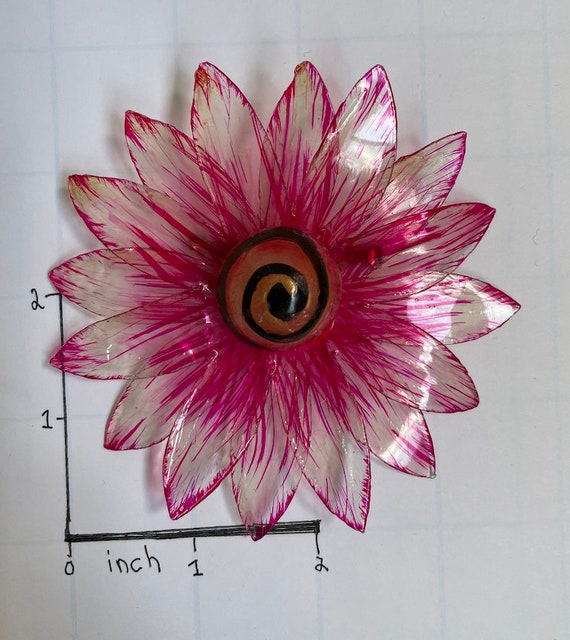 Vintage Acrylic Flower Pin - image 4