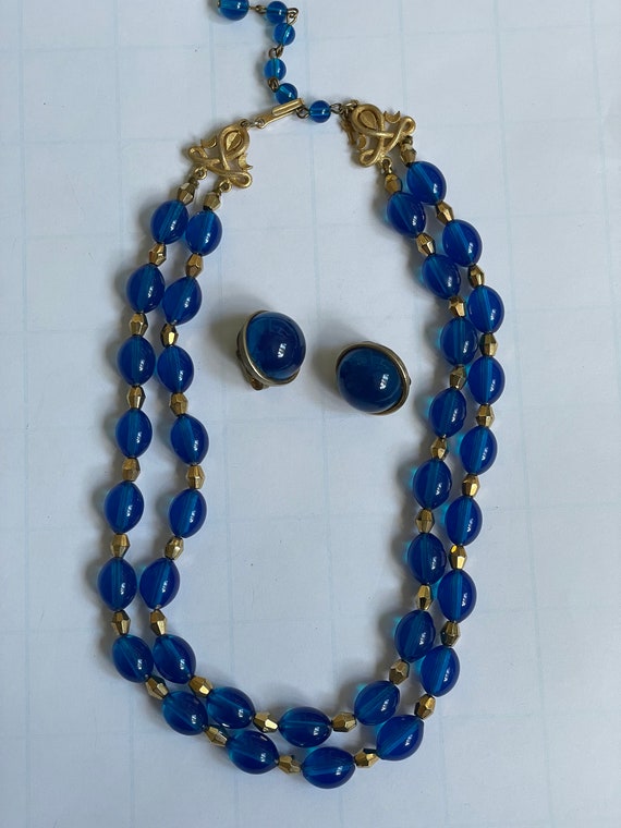 Vintage Crown Trifari Blue Glass Necklace and Ear… - image 2