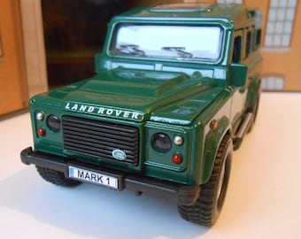 LANDROVER Defender with PERSONALISED PLATES Model Toy Car boy girl dad mom uncle grandad brother birthday gift present Boxed New!