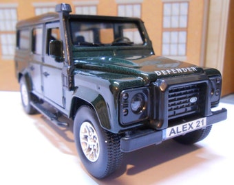 PERSONALISED PLATES Landrover Defender Toy Car Model boy girl dad mom uncle grandad brother birthday Christmas gift present NEW! *2 colours*