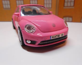 PERSONALISED PLATES VW Volkswagen Pink Beetle Toy Car Model boy girl dad mom uncle grandad Birthday valentine gift present Boxed 1:43 scale