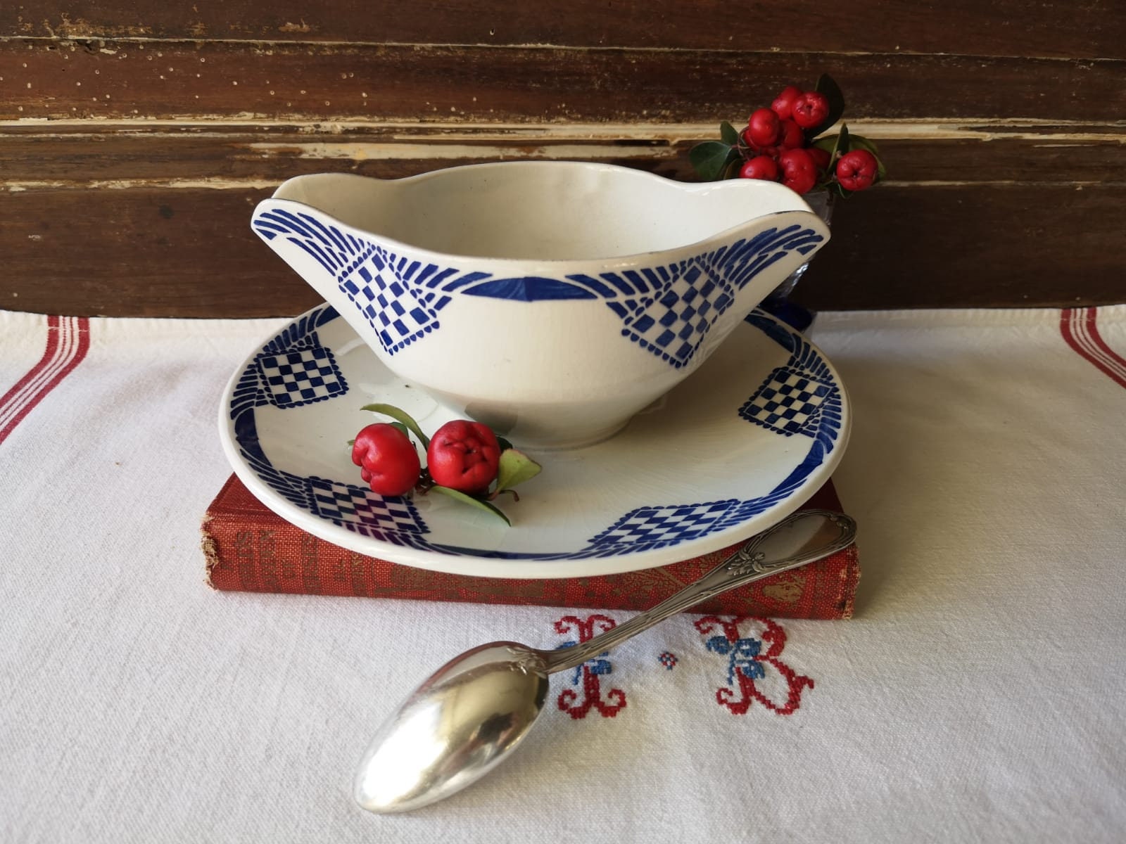 Français Vintage Ironstone Sauce Boat, Saucière, Fabriqué Par Moulin Des Loups & Hamage Orchies, Mod