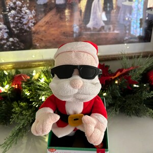 Animated Santa Plush Stuffed Sings and Dances to the Song Moves Like ...