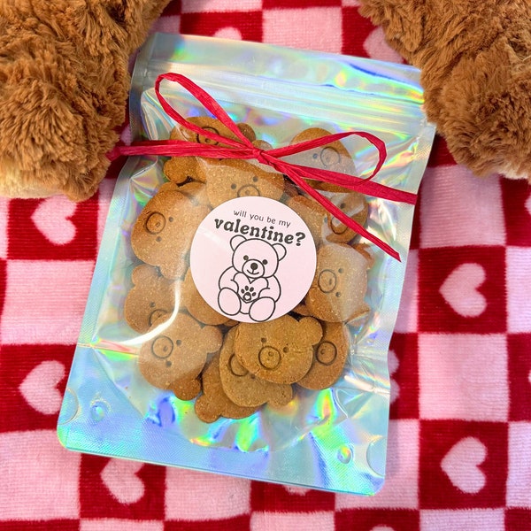 Valentine Dog Treat | Teddy Bear Cookies | Peanut Butter & Apple | 4oz Bag