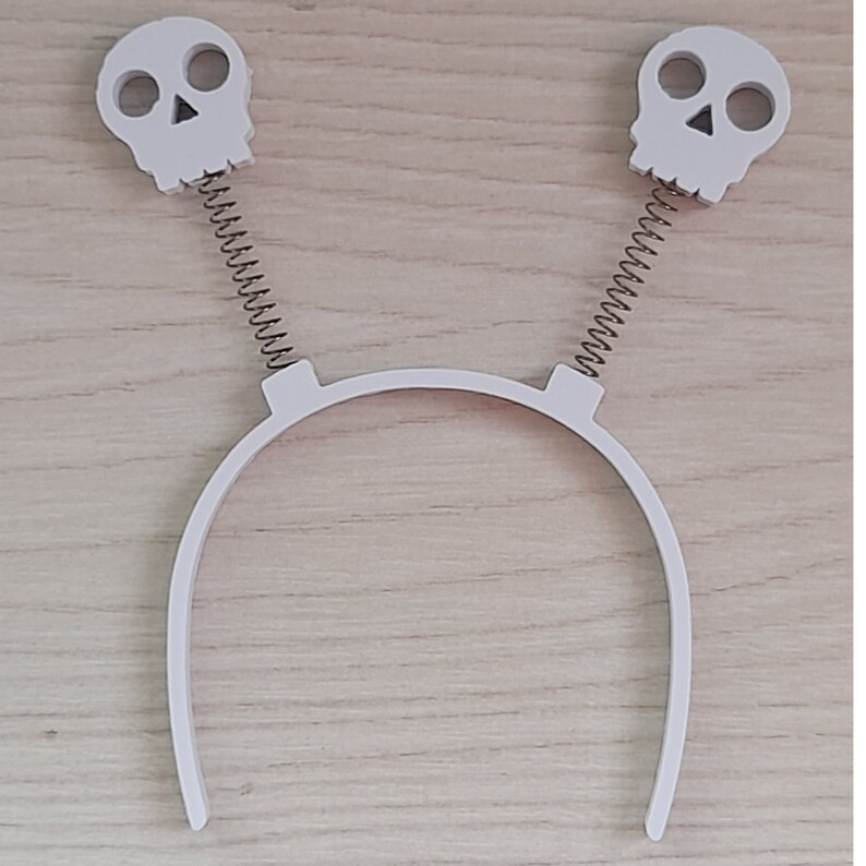 1:3 Scale Deeley Bopper hair band for Smart doll and others. Various designs and colours available. Halloween Skulls