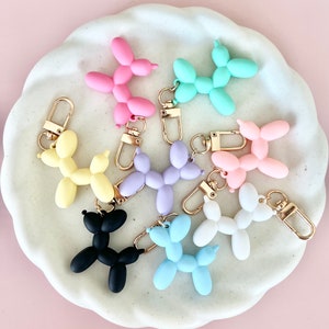 Balloon Dog Keychain | Balloon Dog | Balloon Animal | Animal Party Favor | Dog Keychain | Dog Mom Dad Keychain | Dog Lover | Christmas Gifts