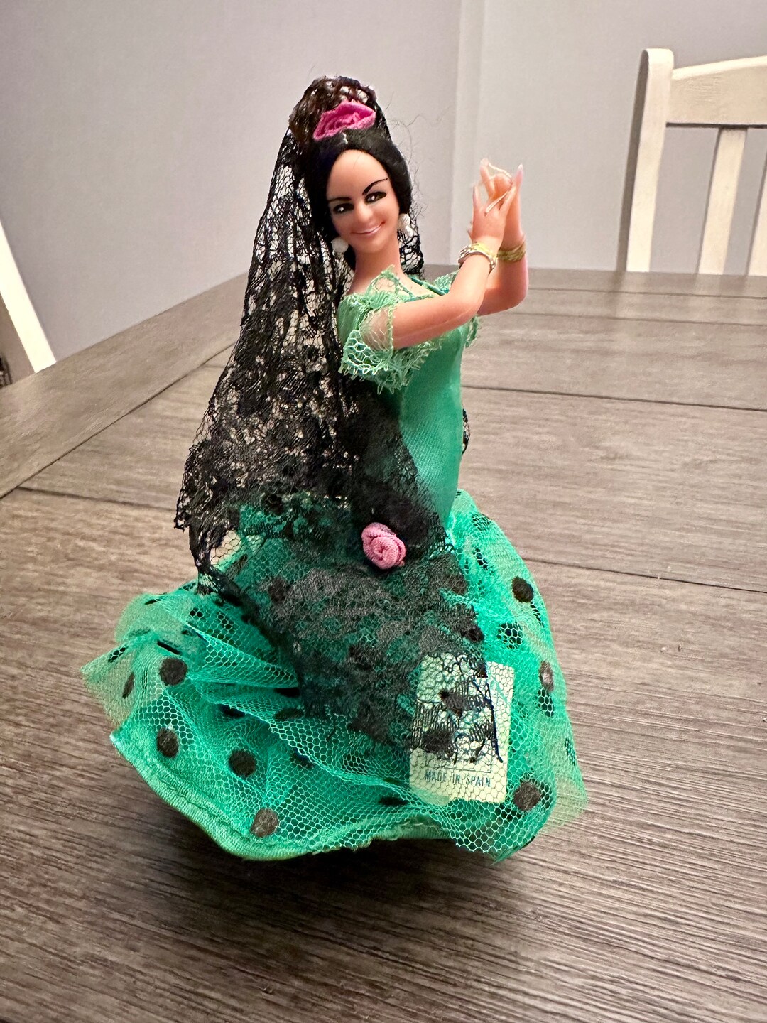 the green dress is very pretty in spanish Vintage Spanish Flamenco Dancer 9 Doll Green Dress On Metal Stand