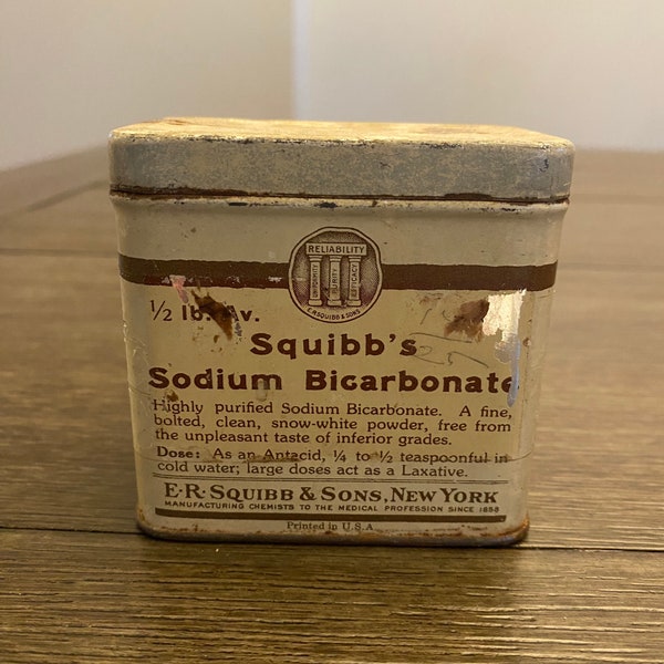 Vintage Squibb Sodium Bicarbonate Medical Tin, Vintage Collectible Medical Tin, Vintage Medical Display, Squibb Metal Tin, T10