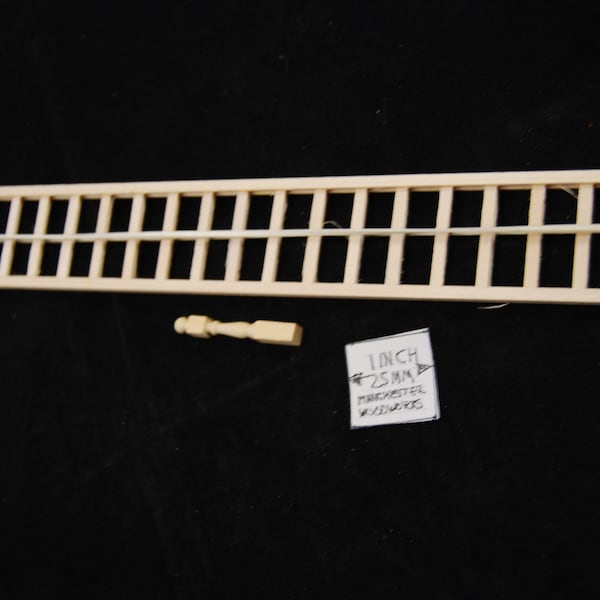 Half 1/24 Scale -  Assembled Railing w/  3 Posts - dollhouse miniature #RK1HS