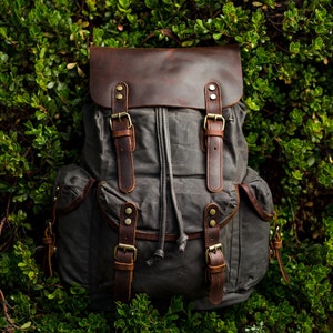 Waxed Canvas & Leather Backpack | Hiking Rucksack | Laptop School and Work Bag | Vintage Travel Bag for Men and Women - MALMÖ