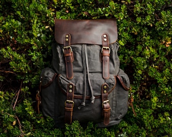 Waxed Canvas & Leather Backpack | Hiking Rucksack | Laptop School and Work Bag | Vintage Travel Bag for Men and Women - MALMÖ