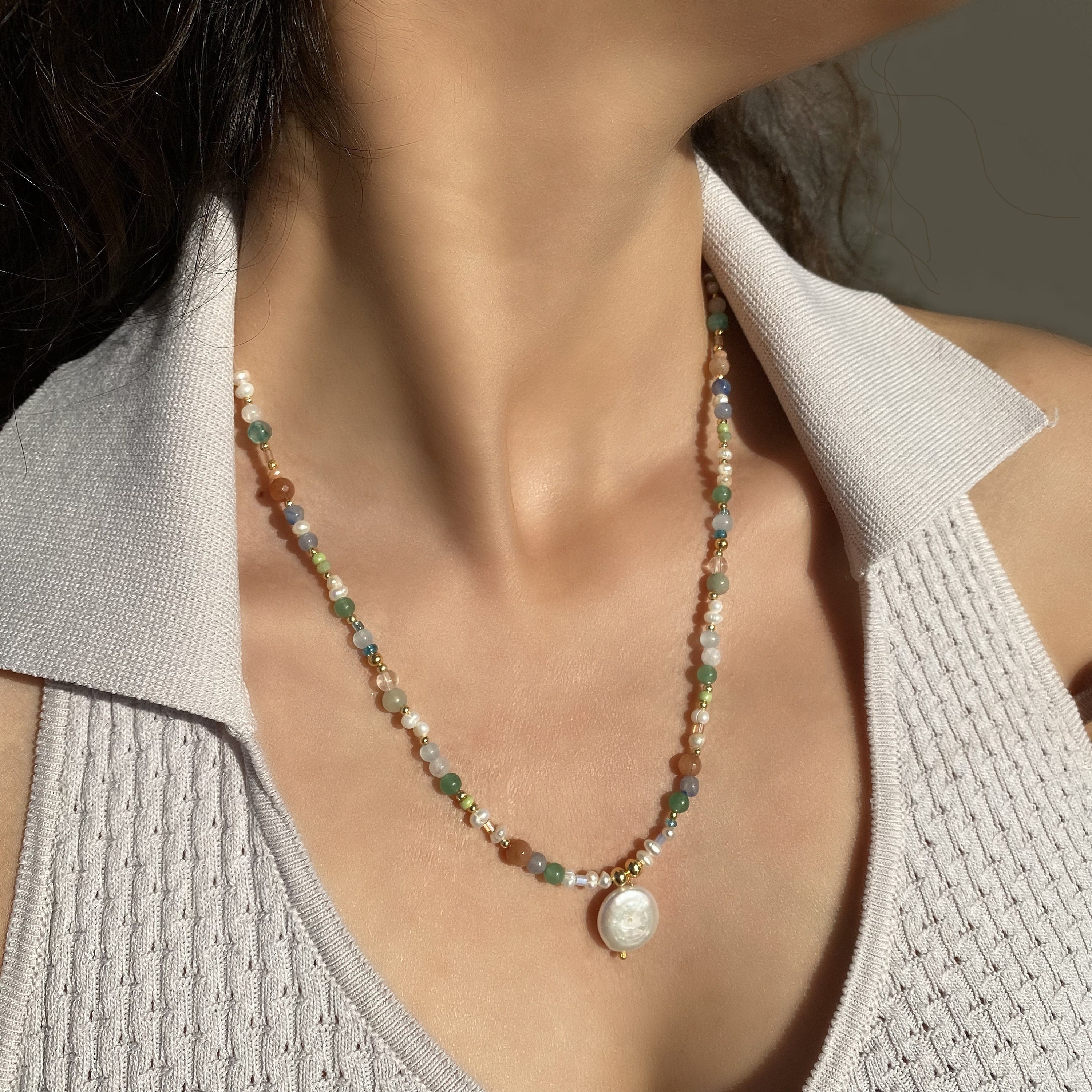 パールペンダントネックレス：瑪瑙、クォーツ、サンストーンのビーズ