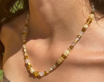 Citrine Quartz Beaded Necklace: Yellow Gemstone Design
