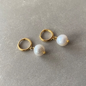 Large Pearl Hoop Earrings Genuine Pearl Huggie Hoop Earring 10mm Real Pearl Earring Gold Hoop Earring Gift for Lover Holiday Earrings Women