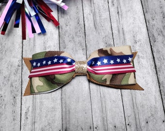 Camouflage Ribbon Hair Bow: Patriotic Stars & Stripes Clip