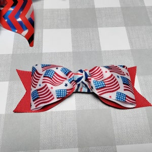 American Flag Hair Bow, Memorial Day Hair Bow, Independence Day Bow, Fourth Of July Bow, Patriotic Hair Clip, USA Flags Bow.