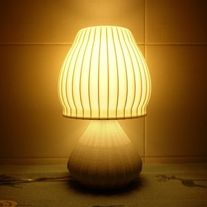Jellyfish Table Lamp - Pleated 3D Printed Bedside Lamp - Art Decoration