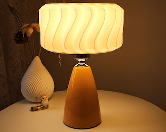 Sunlit Serenity Modern Table Lamp - Handcrafted 3D Printed Shade & Ceramic Base | Warm Ambient Lighting for Cozy Spaces