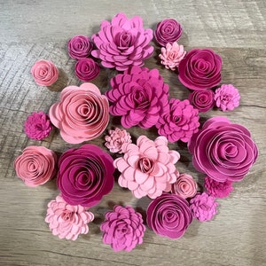 24 Piece Pink Rolled Paper Flower Assortment